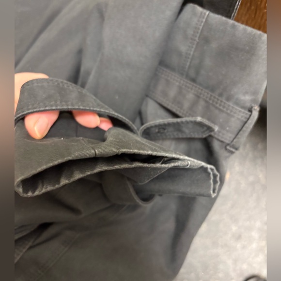 Women’s Burberry Black Trench Coat. Size US 8. Well loved! Still great condition - Picture 8 of 8